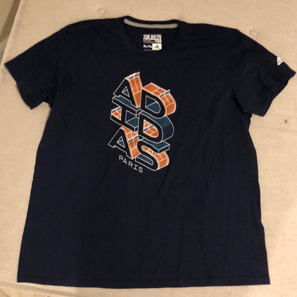 Adidas t shirt